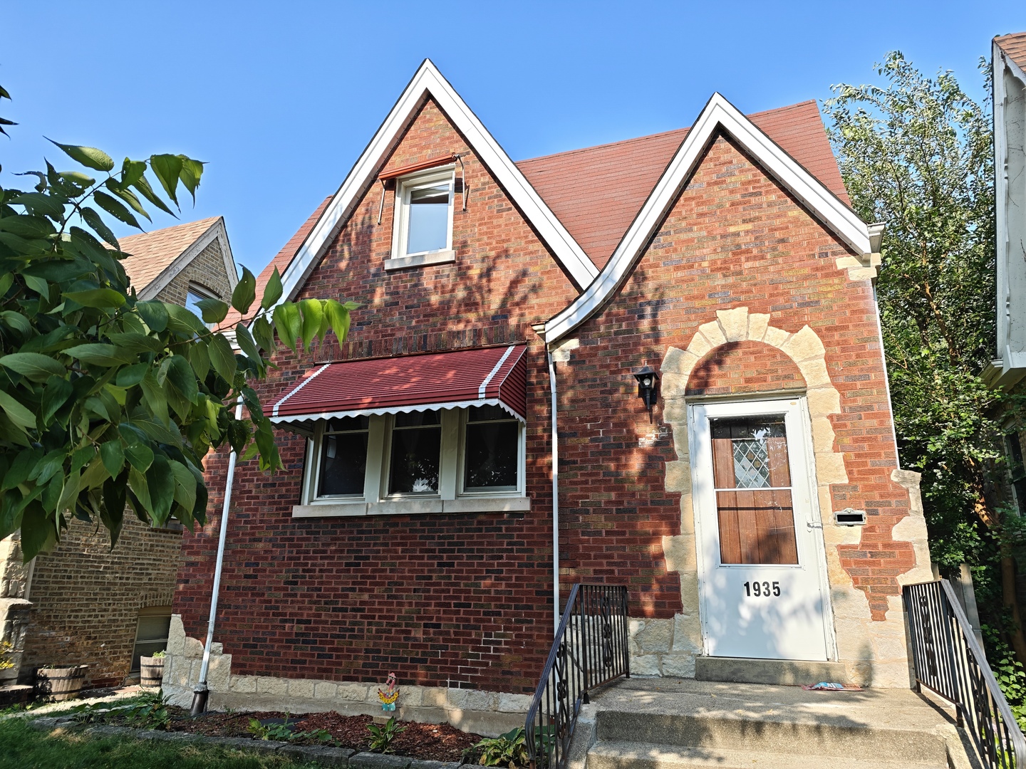 1935 Wenonah Avenue Property Photo 1
