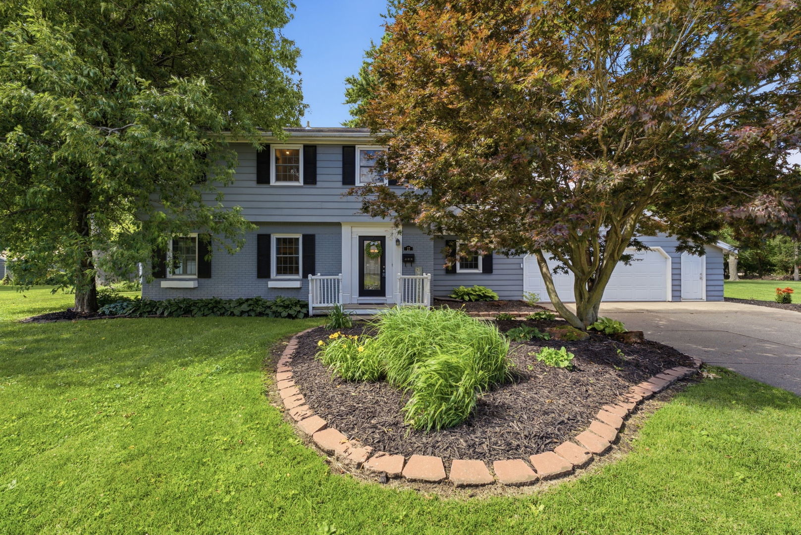 17 Sunset Circle Property Photo 1