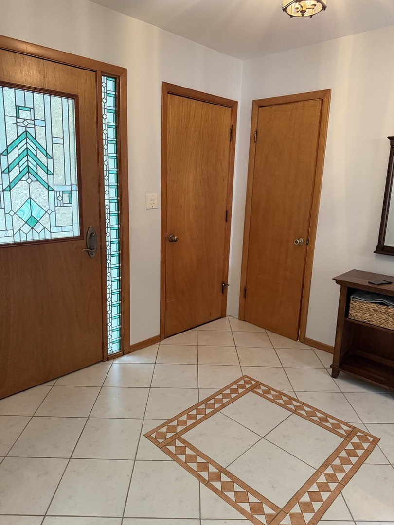 115 S Cedar Avenue Property Photo 4