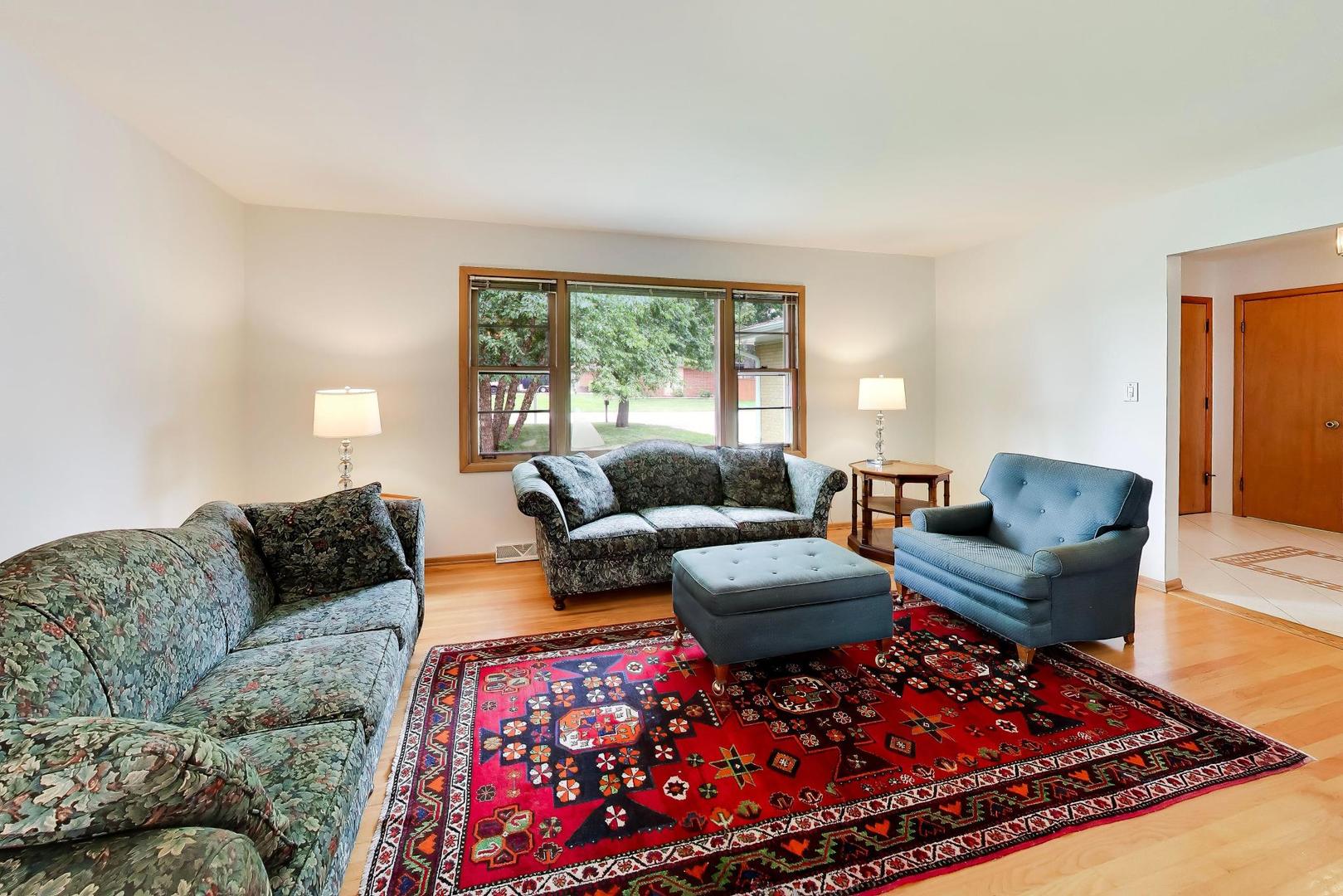 115 S Cedar Avenue Property Photo 6