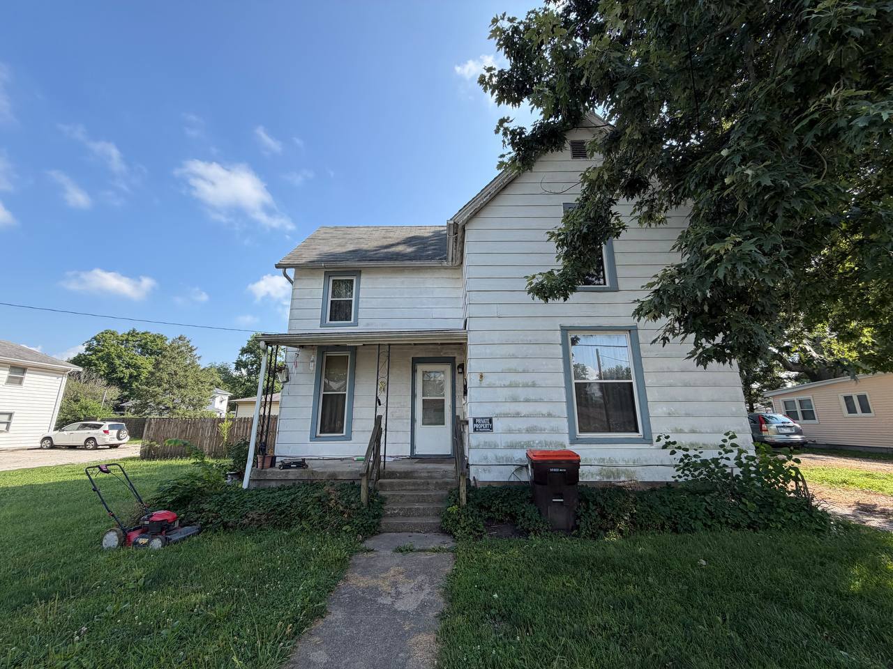 202 E Allen Street Property Photo 1