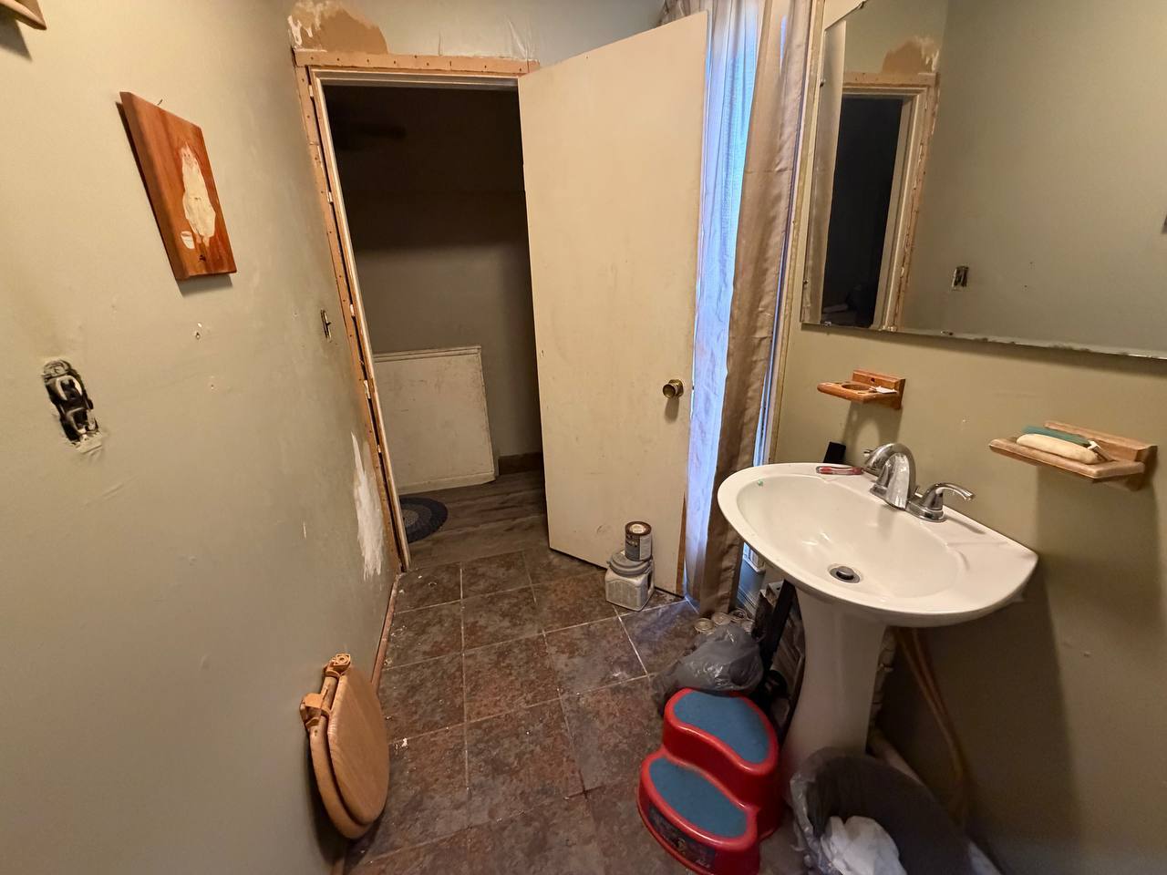 202 E Allen Street Property Photo 17