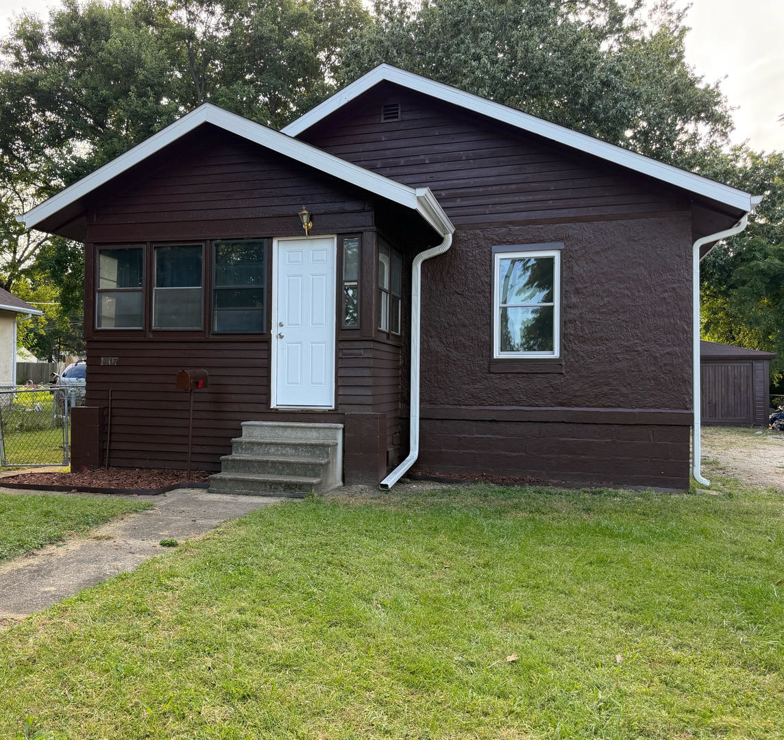 1407 N Hickory Street Property Photo 1