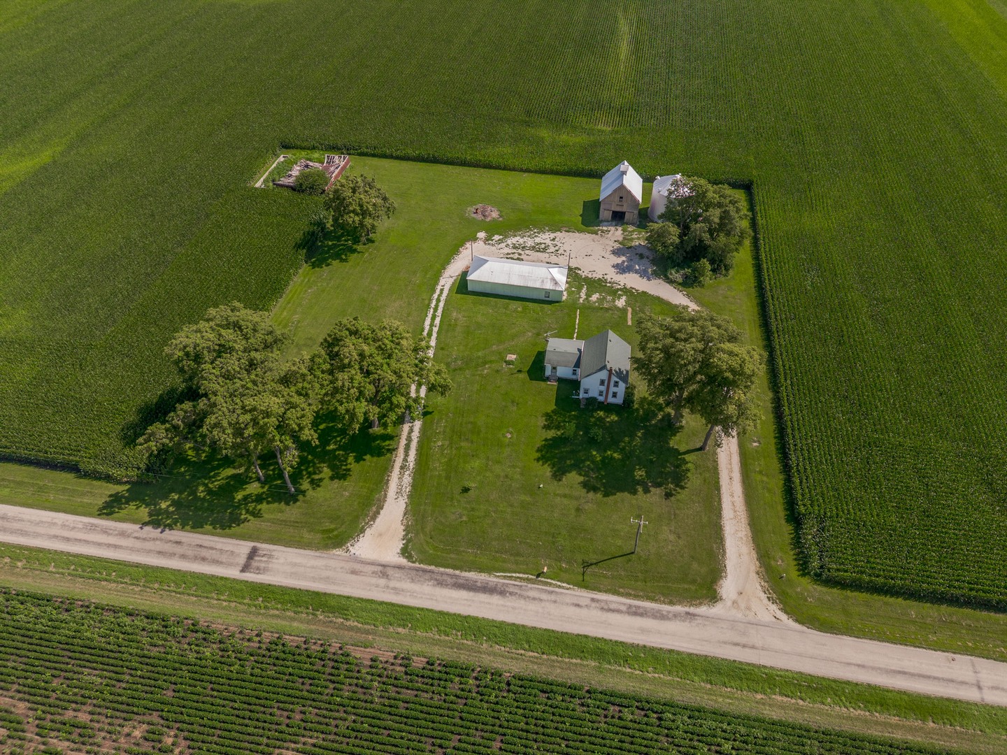 758 N 1st Road