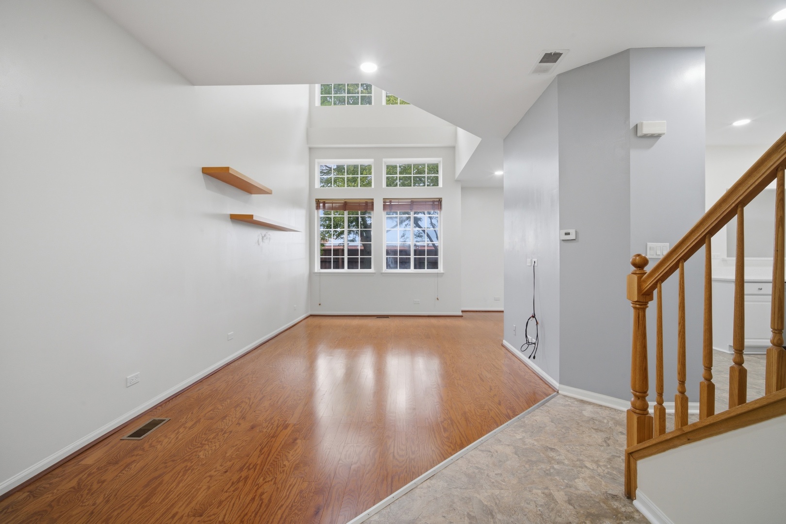 1510 N Waterbury Circle Property Photo 3