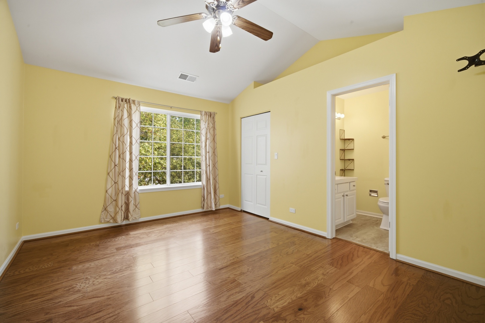 1510 N Waterbury Circle Property Photo 14