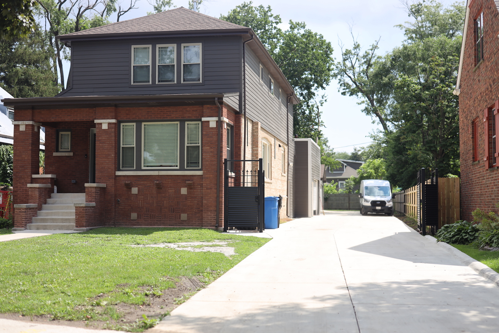 12737098 Property Photo