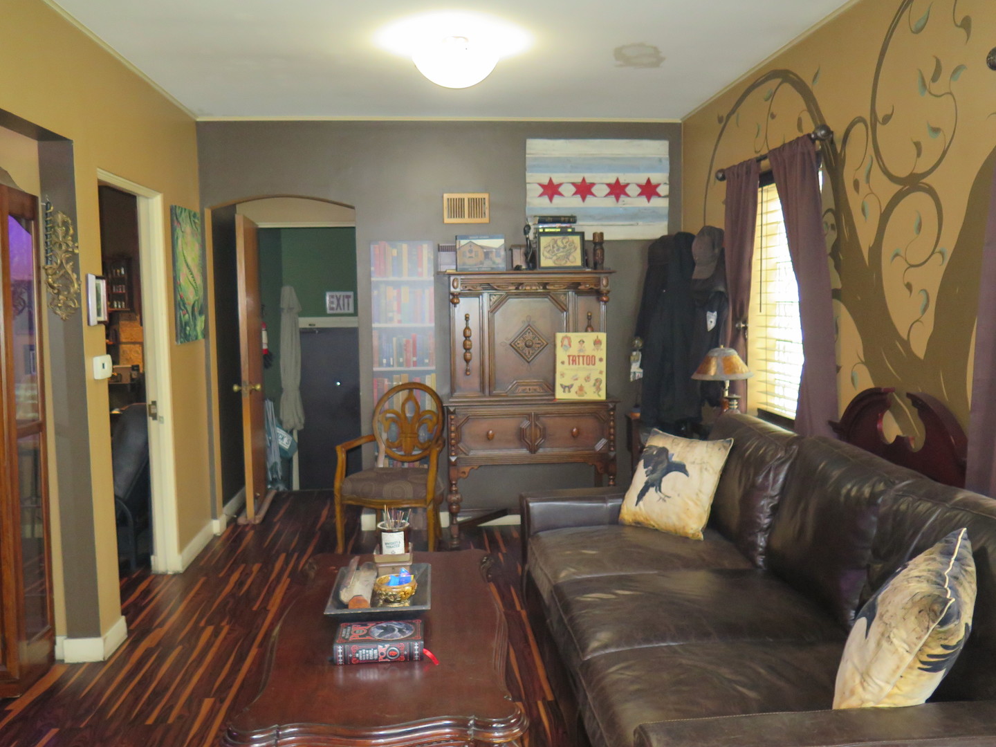6027 W Addison Street Property Photo 2