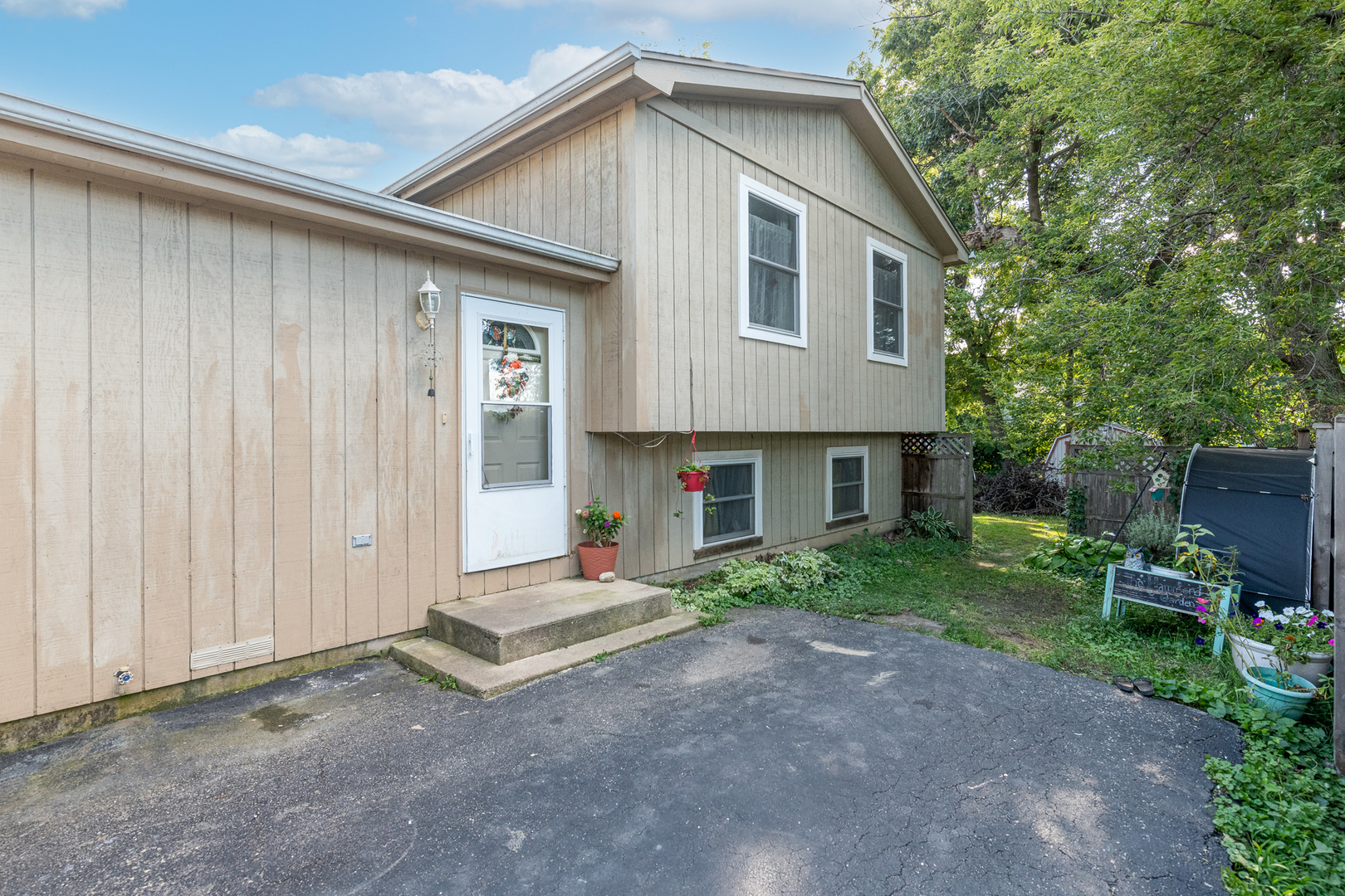 35706 N Laurel Avenue Property Photo 17