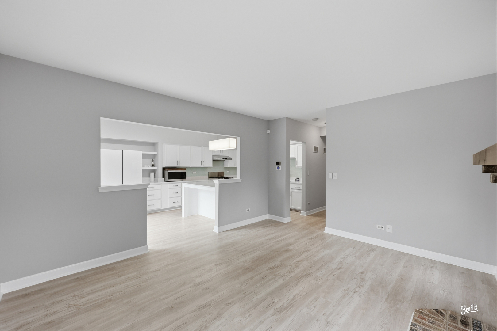 537 W Parkside Drive Property Photo 11
