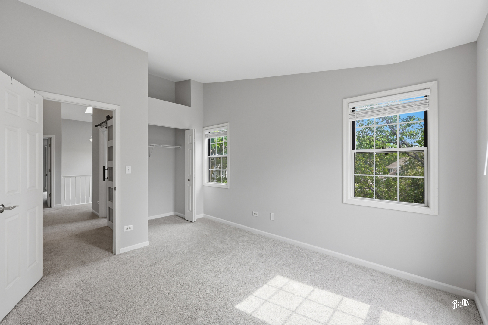 537 W Parkside Drive Property Photo 15
