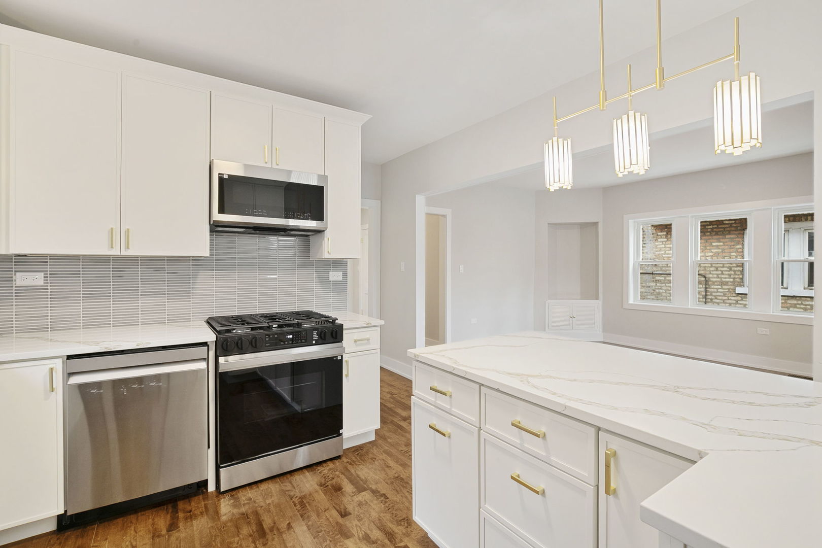 2510 Oak Park Avenue Property Photo 11