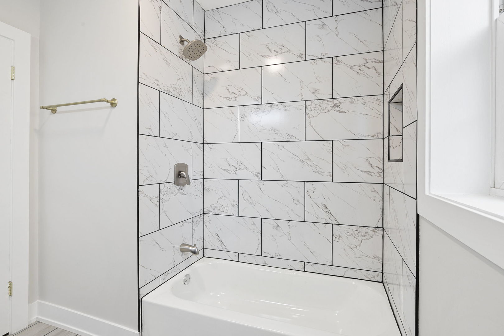2510 Oak Park Avenue Property Photo 17