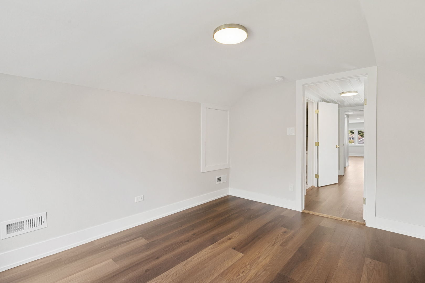 2510 Oak Park Avenue Property Photo 21
