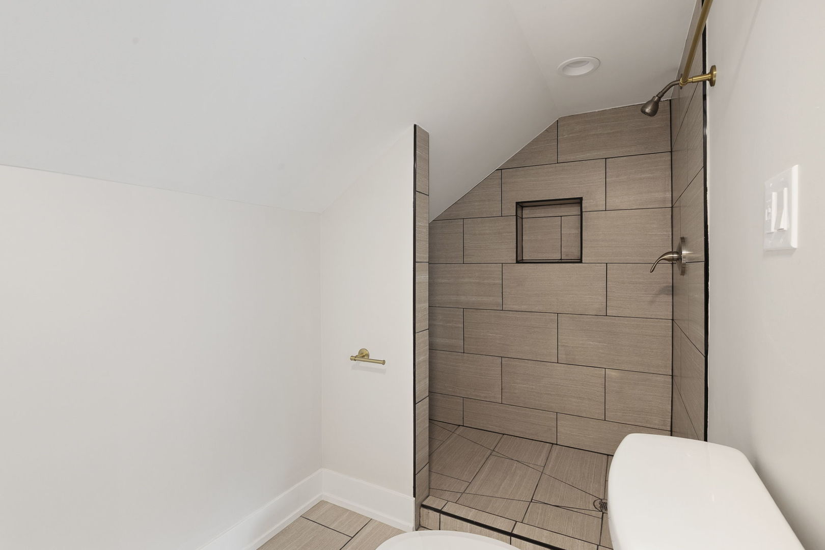2510 Oak Park Avenue Property Photo 23