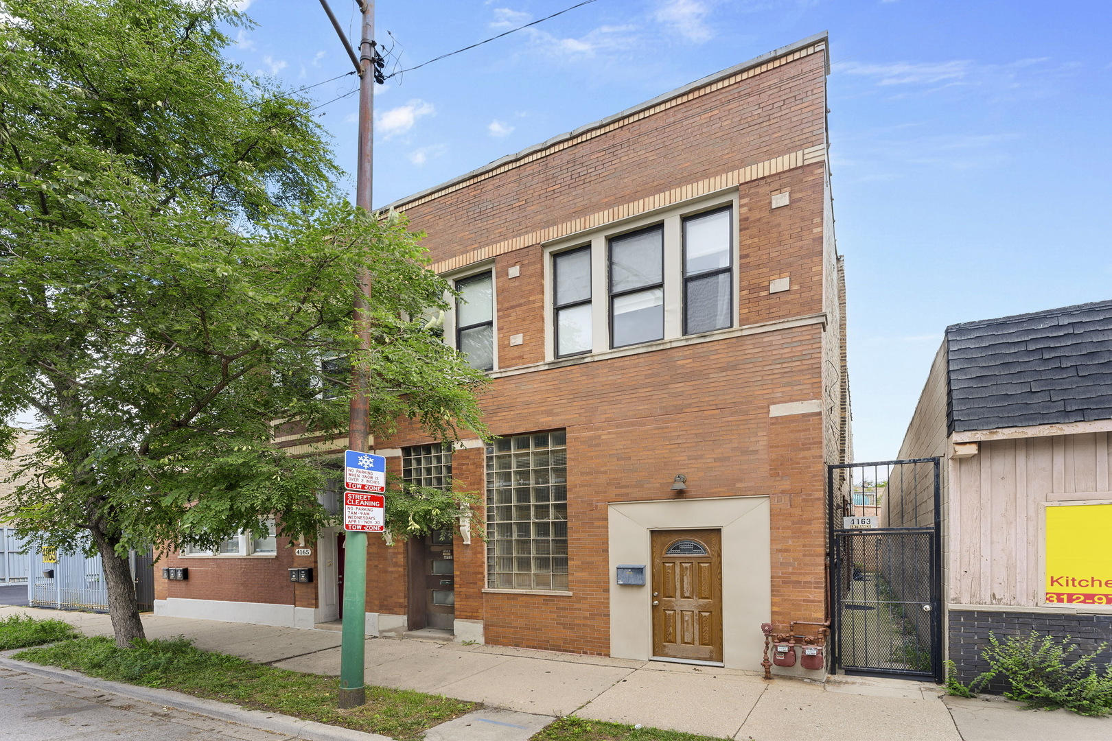 4163 N Elston Avenue Property Photo 2