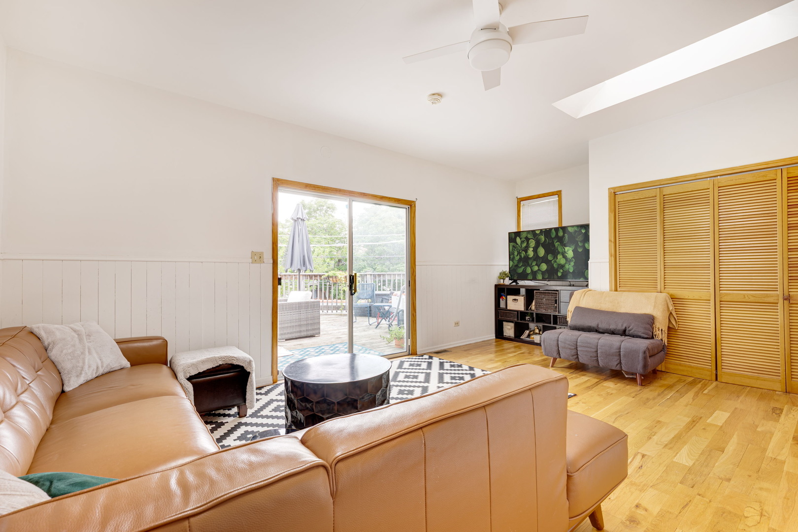 4163 N Elston Avenue Property Photo 5
