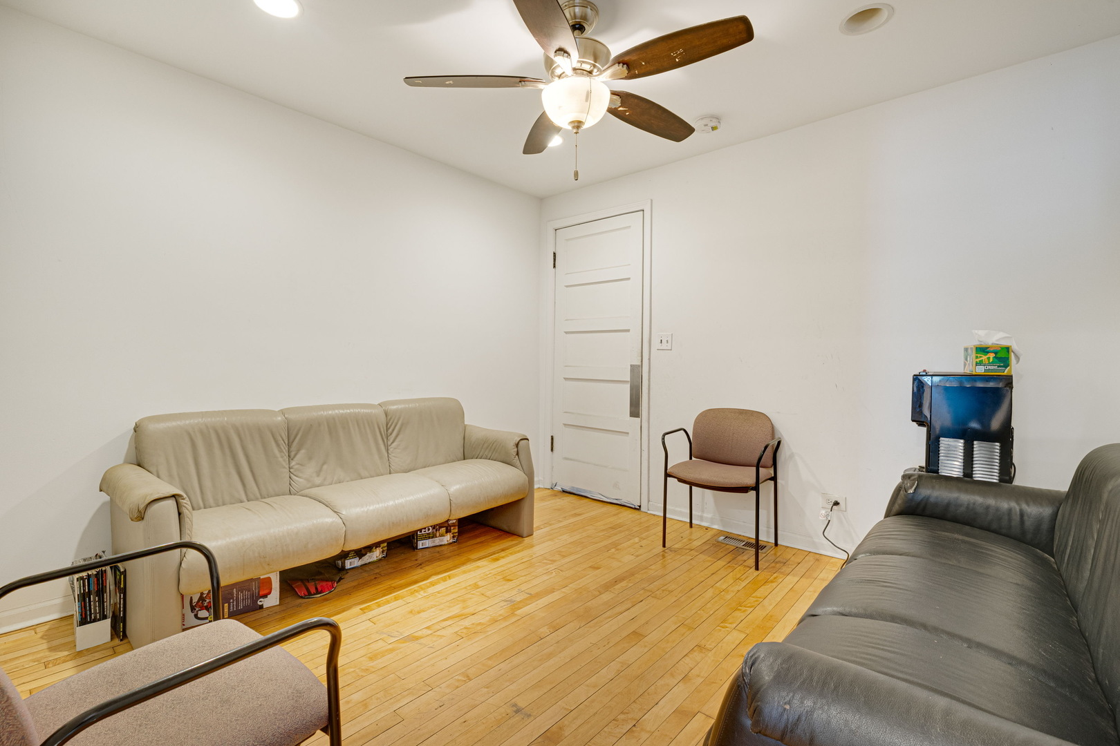 4163 N Elston Avenue Property Photo 19