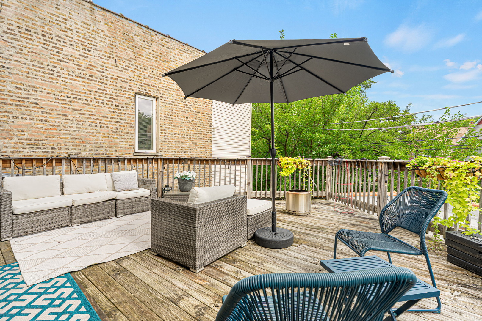 4163 N Elston Avenue Property Photo 27