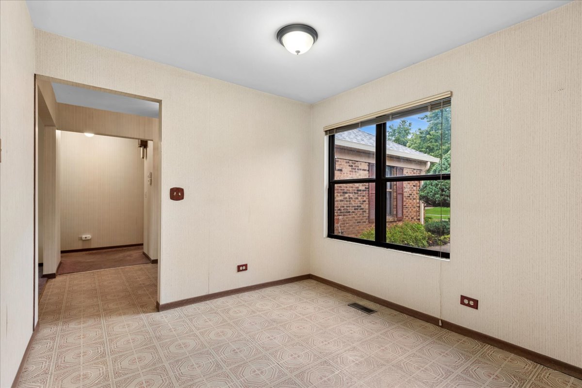 1255 John Drive Property Photo 8