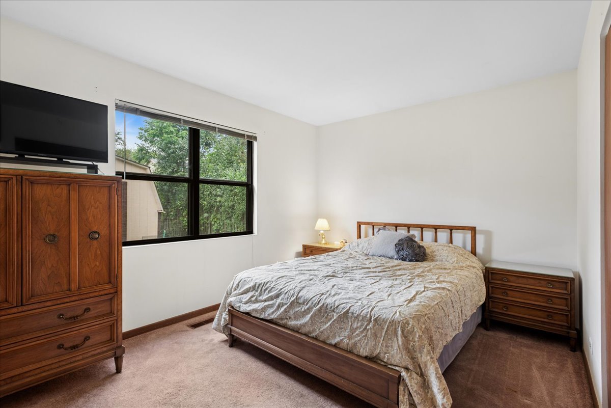 1255 John Drive Property Photo 16