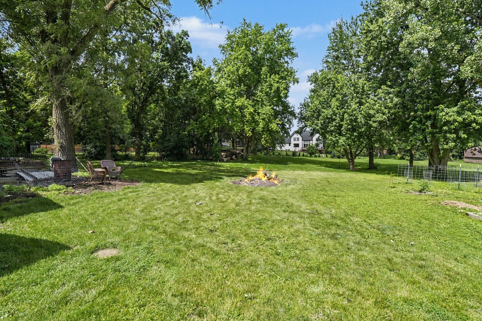 5s254 Radcliff Road Property Photo 3