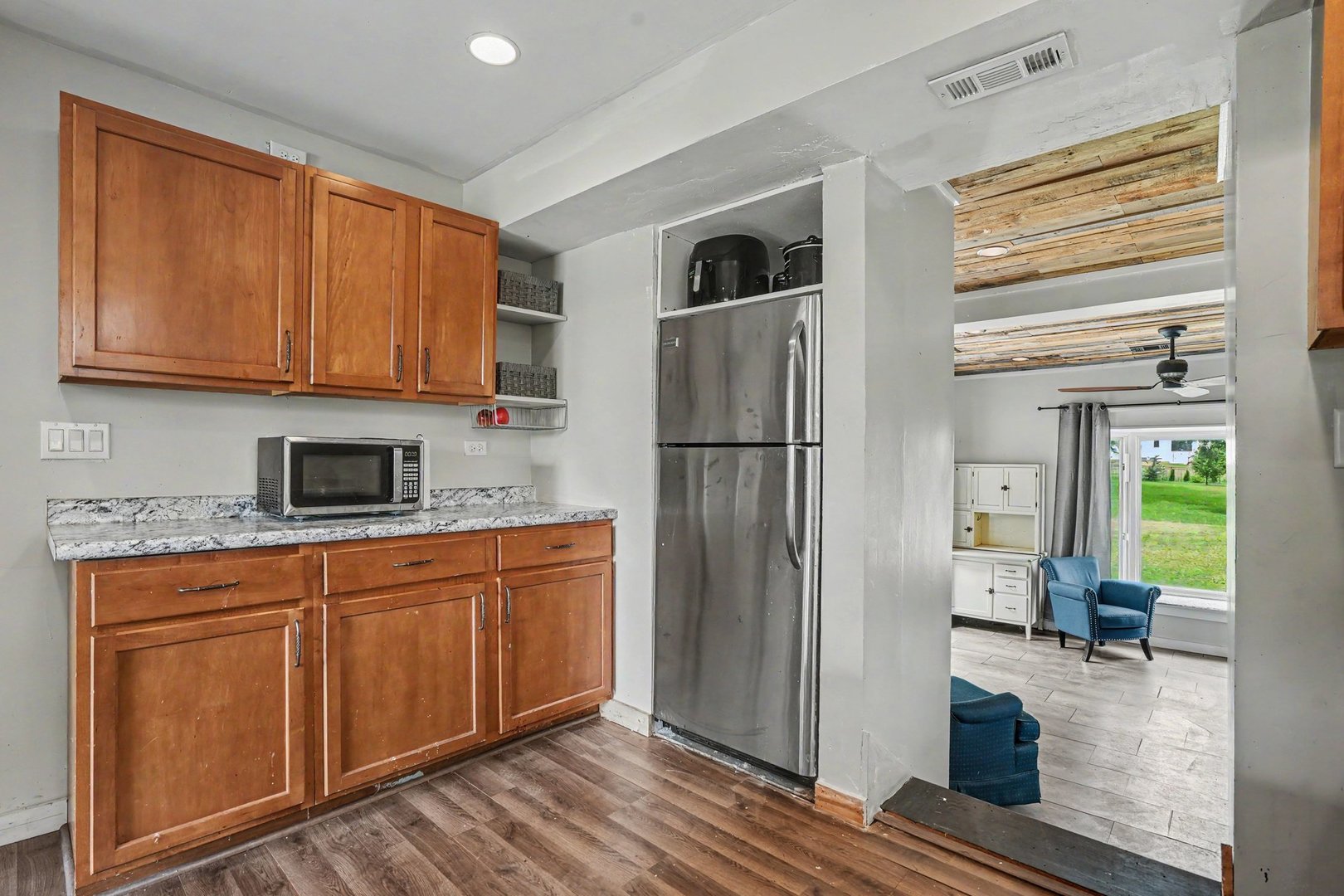 5s254 Radcliff Road Property Photo 10