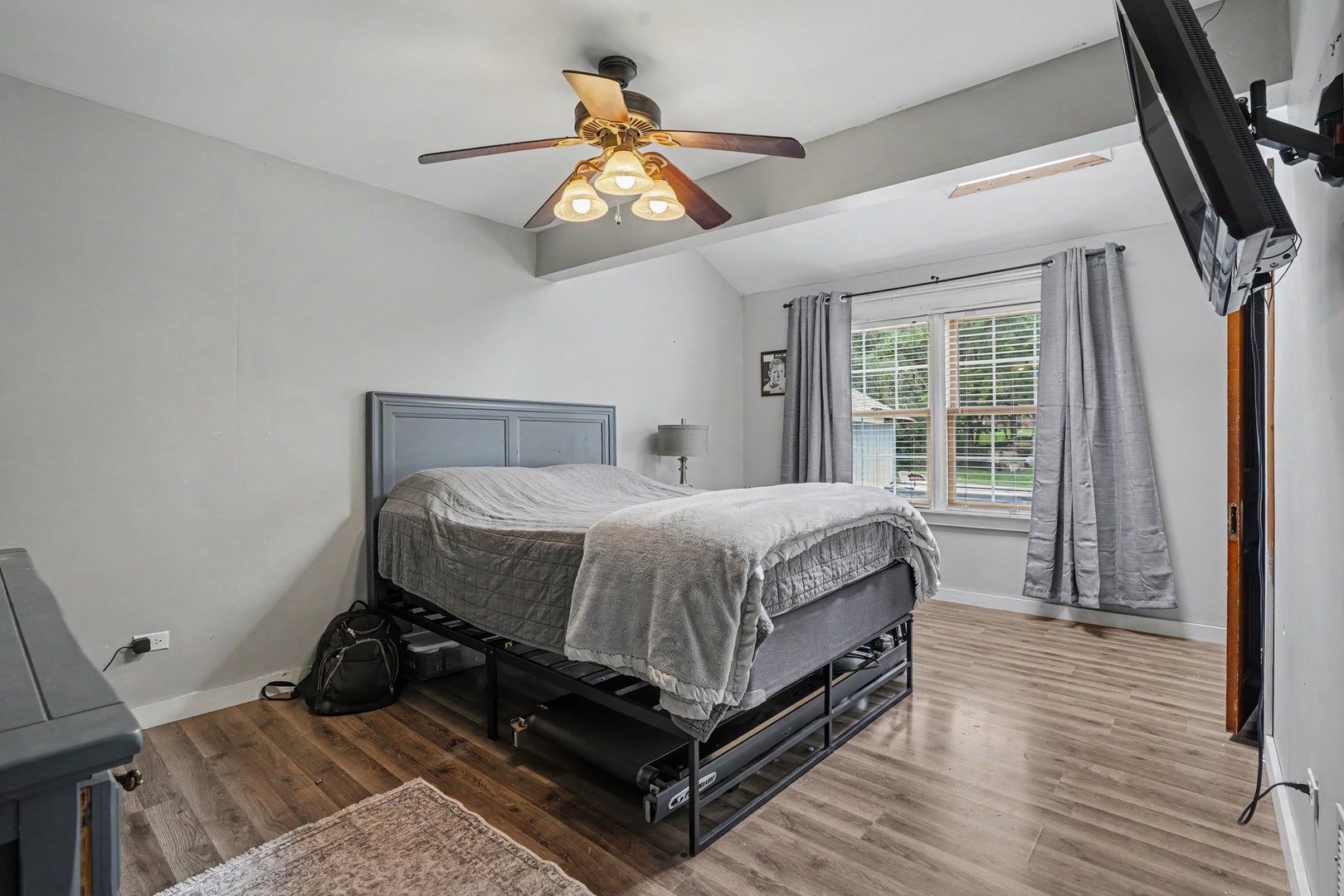 5s254 Radcliff Road Property Photo 16