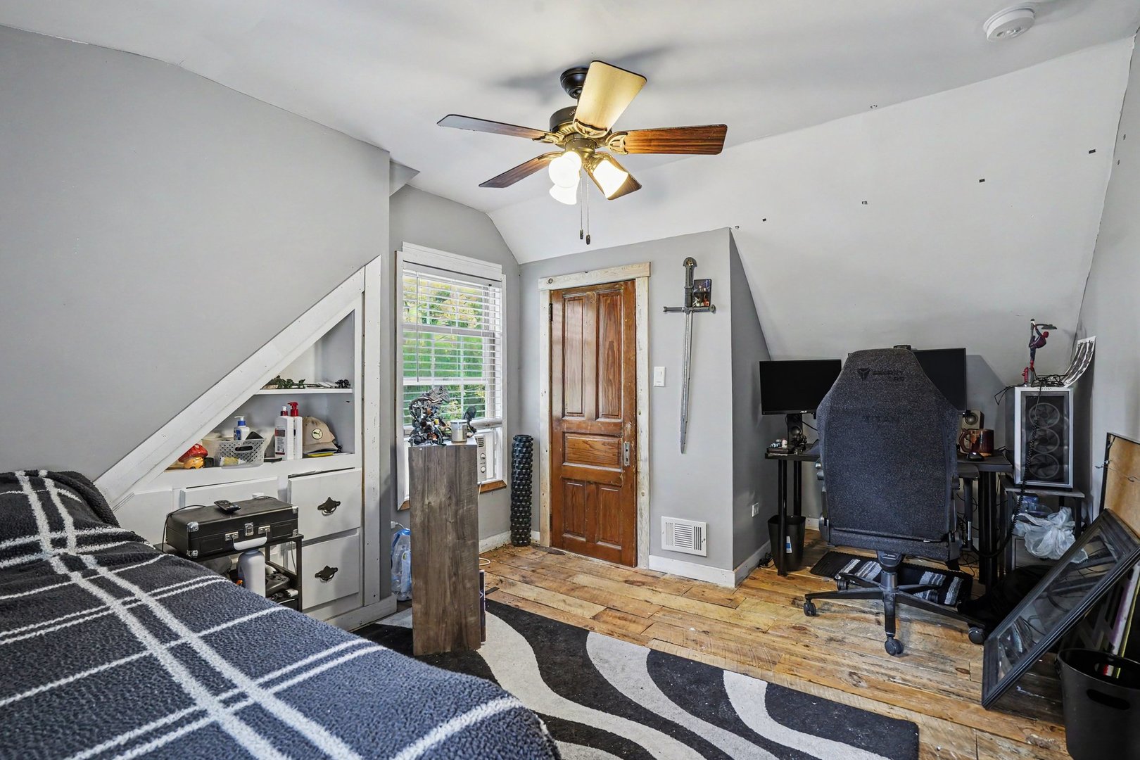 5s254 Radcliff Road Property Photo 21