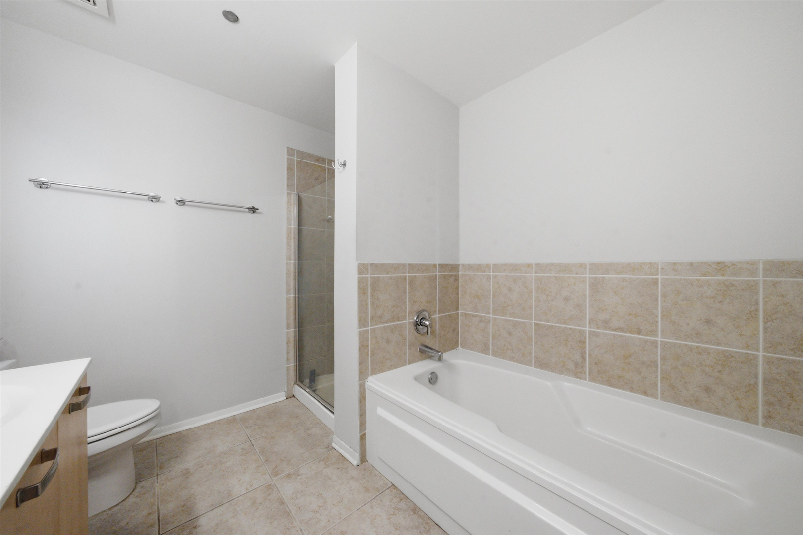 212 E Cullerton Street 1004 Property Photo 16