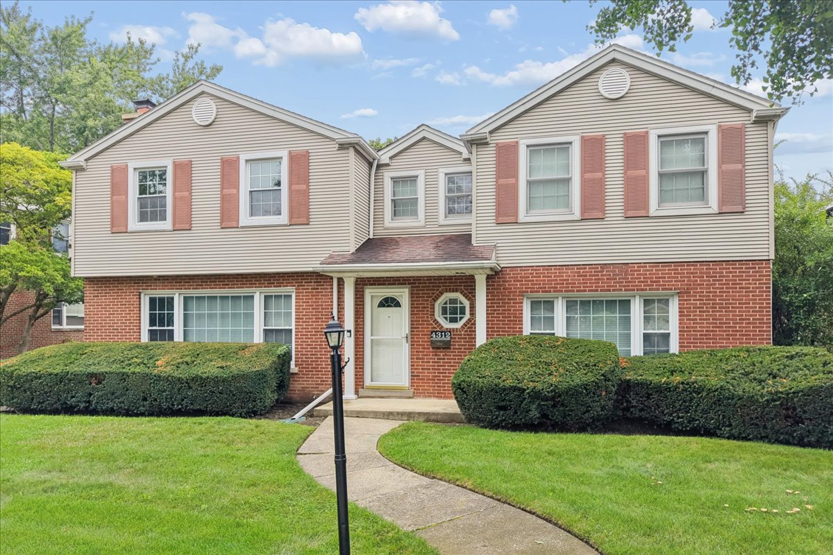 4312 Suffield Court Property Photo 1