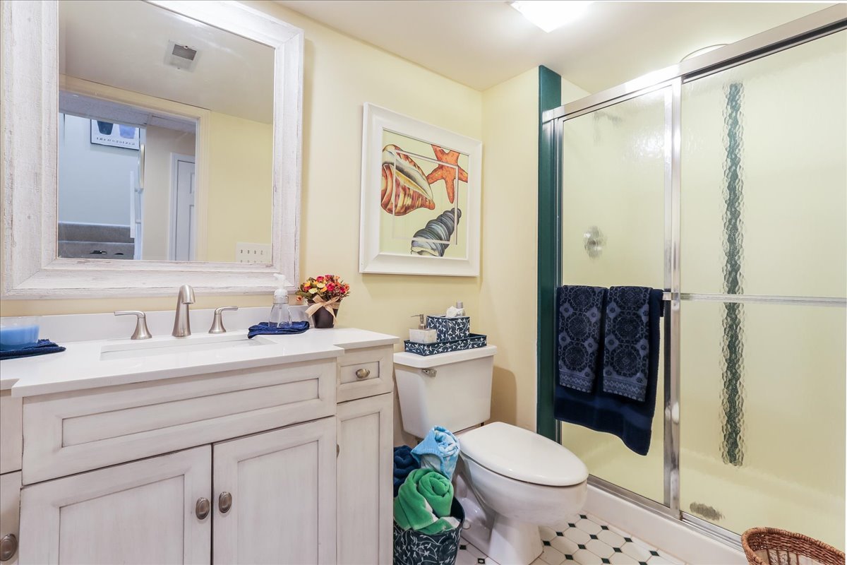 355 Indian Point Property Photo 27