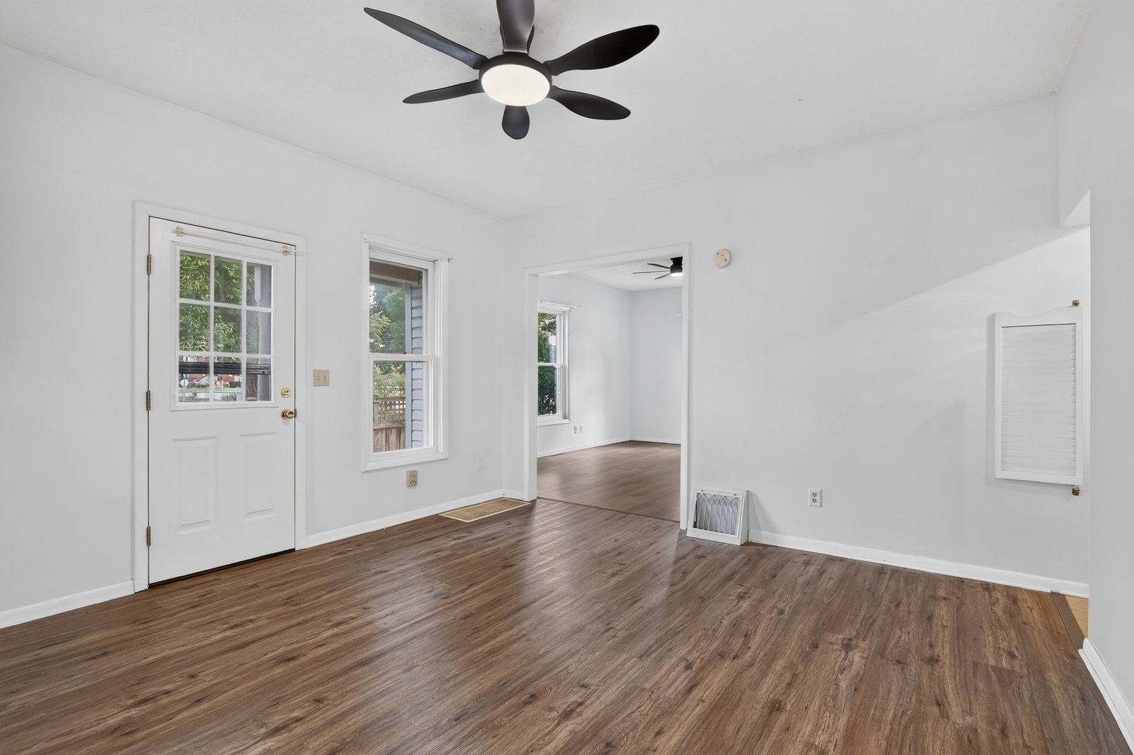 222 N Taylor Street Property Photo 19