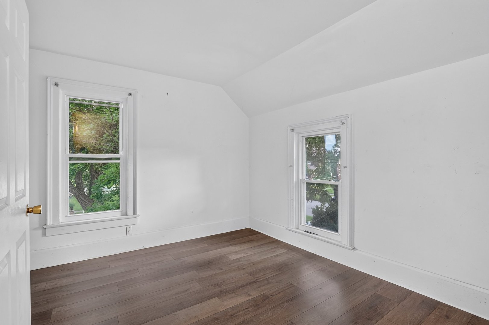 222 N Taylor Street Property Photo 28