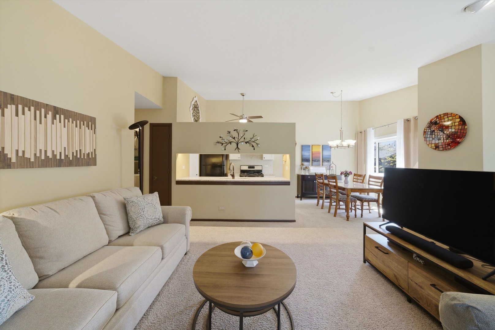 1 W Stonebridge Court 1c Property Photo 4