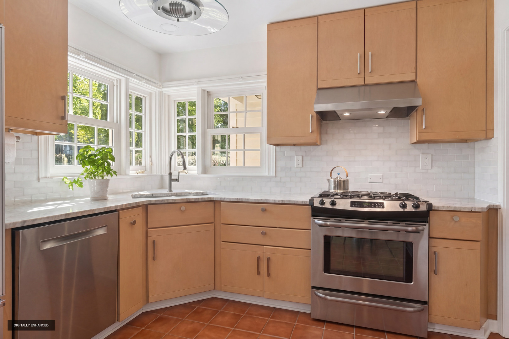 508 Division Street Property Photo 4