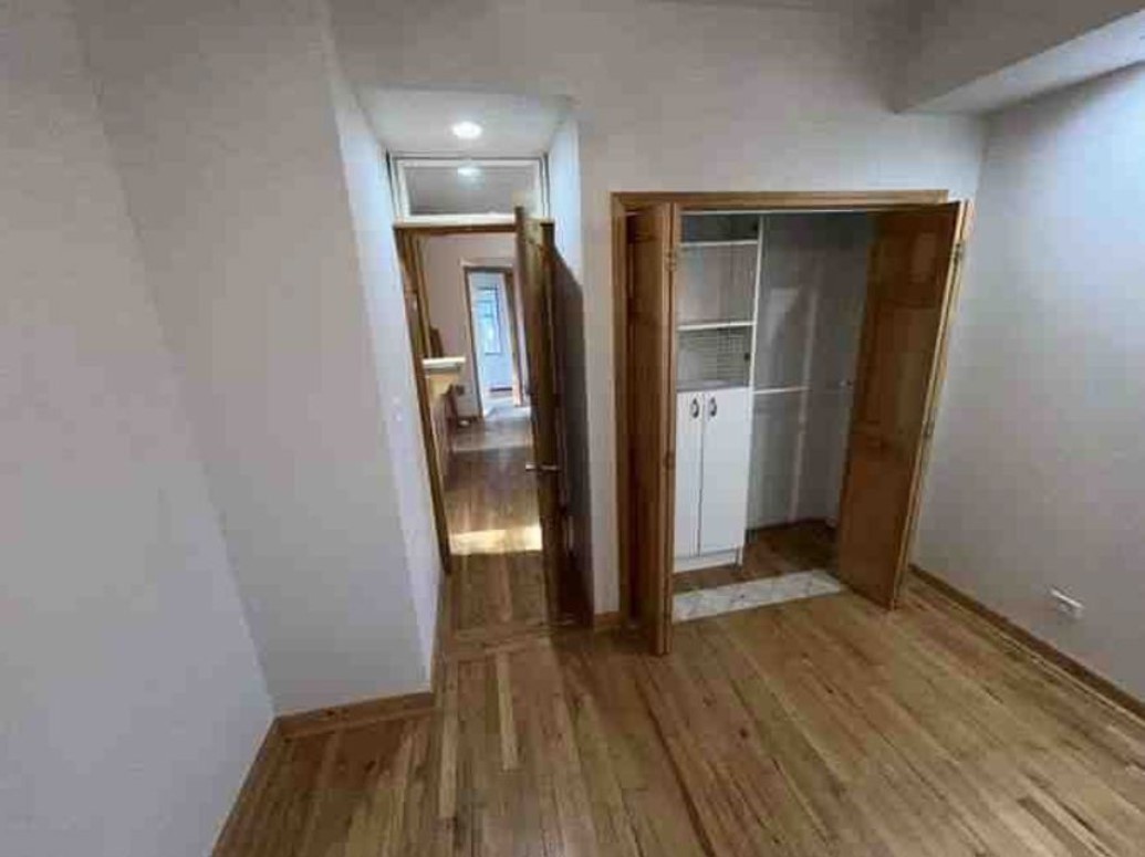 221 Riverside Court Property Photo 10