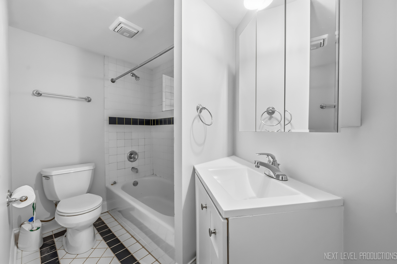 2013 W Concord Place A Property Photo 23