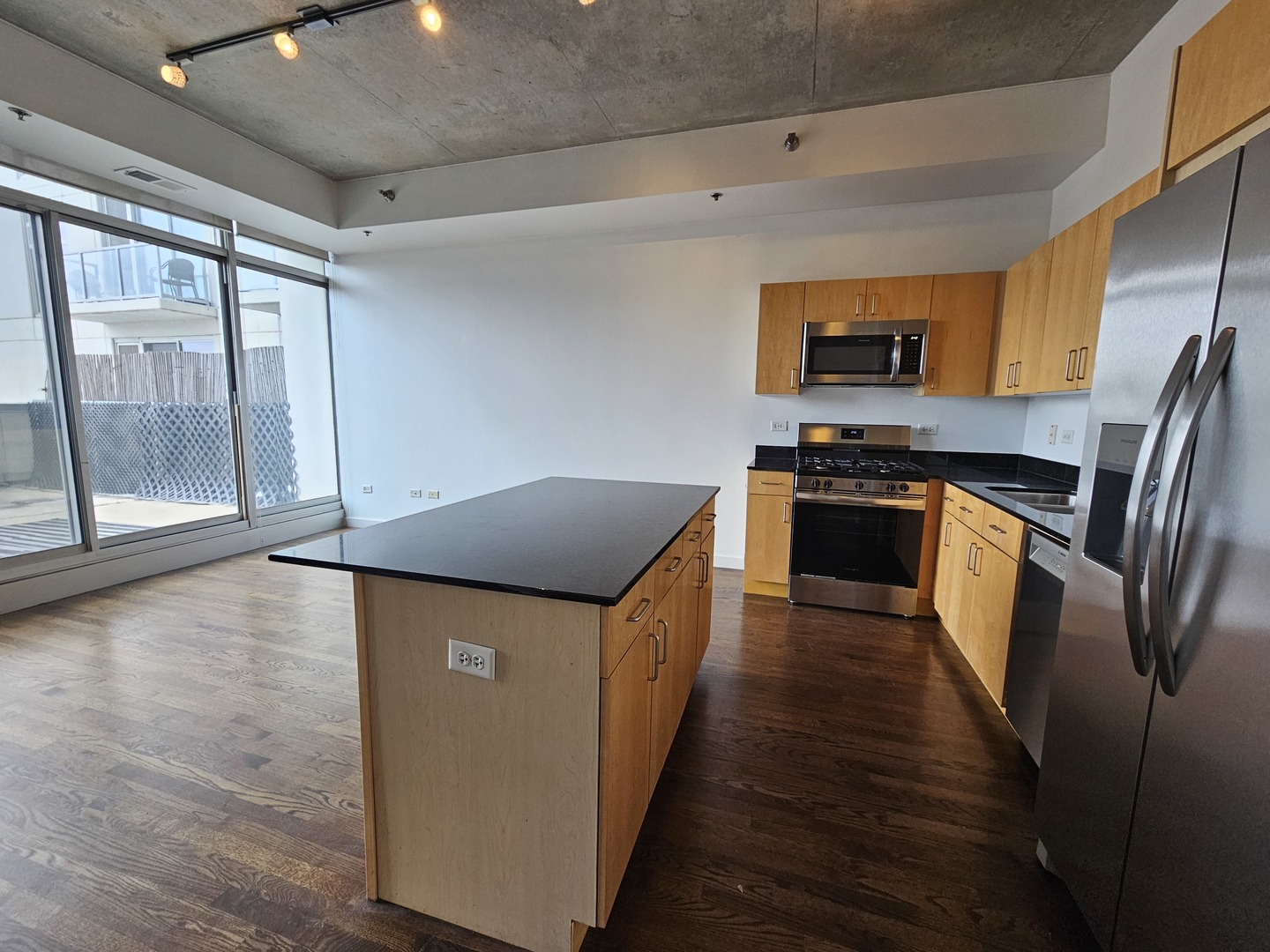 1620 S Michigan Avenue 322 Property Photo 2