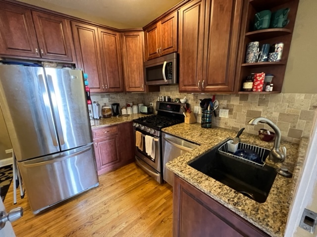 4855 N Springfield Avenue 2 Property Photo 8