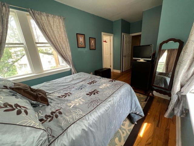 4855 N Springfield Avenue 2 Property Photo 11