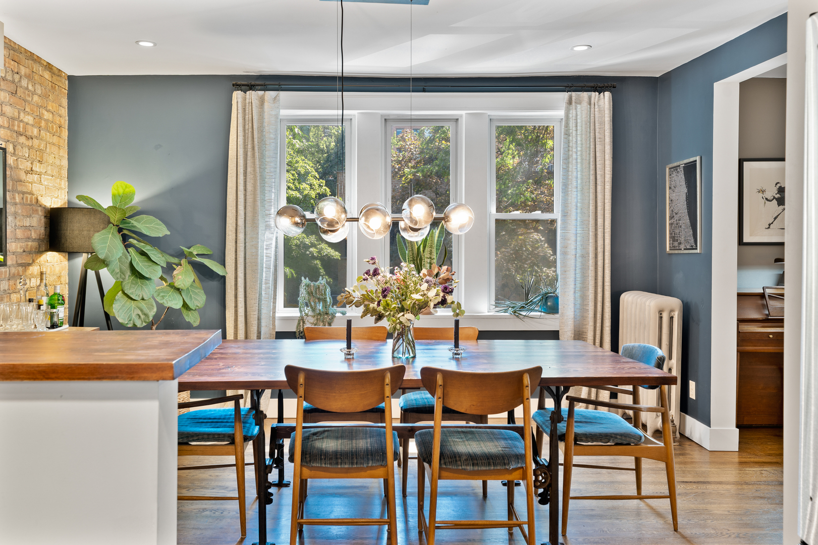 714 W Buena Street B Property Photo 8