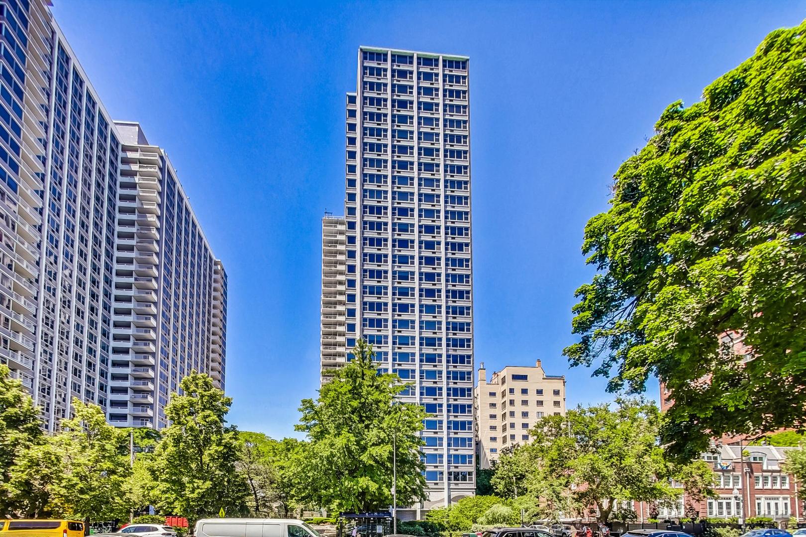 4250 N Marine Drive 1330 Property Photo