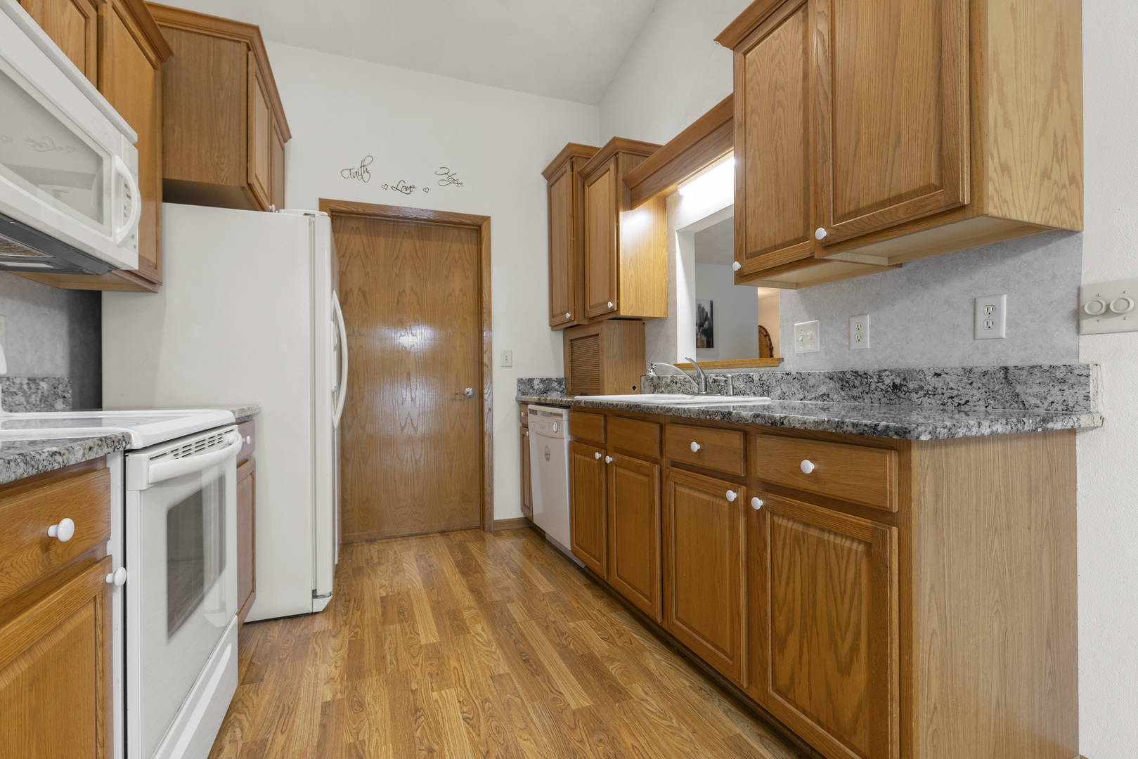 248 Nelson Parkway Property Photo 7