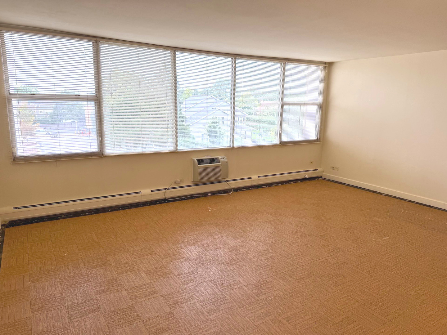 33 N Main Street 2f Property Photo 5