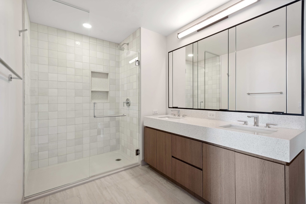 164 N Peoria Street 3307 Property Photo 5