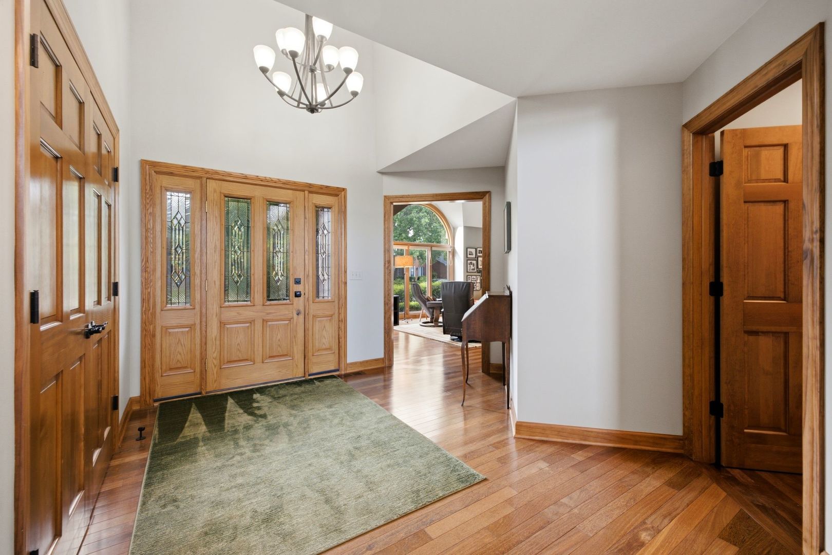 6183 Tyrnbury Drive Property Photo 6