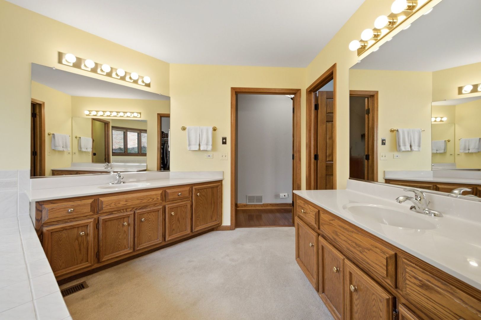6183 Tyrnbury Drive Property Photo 29