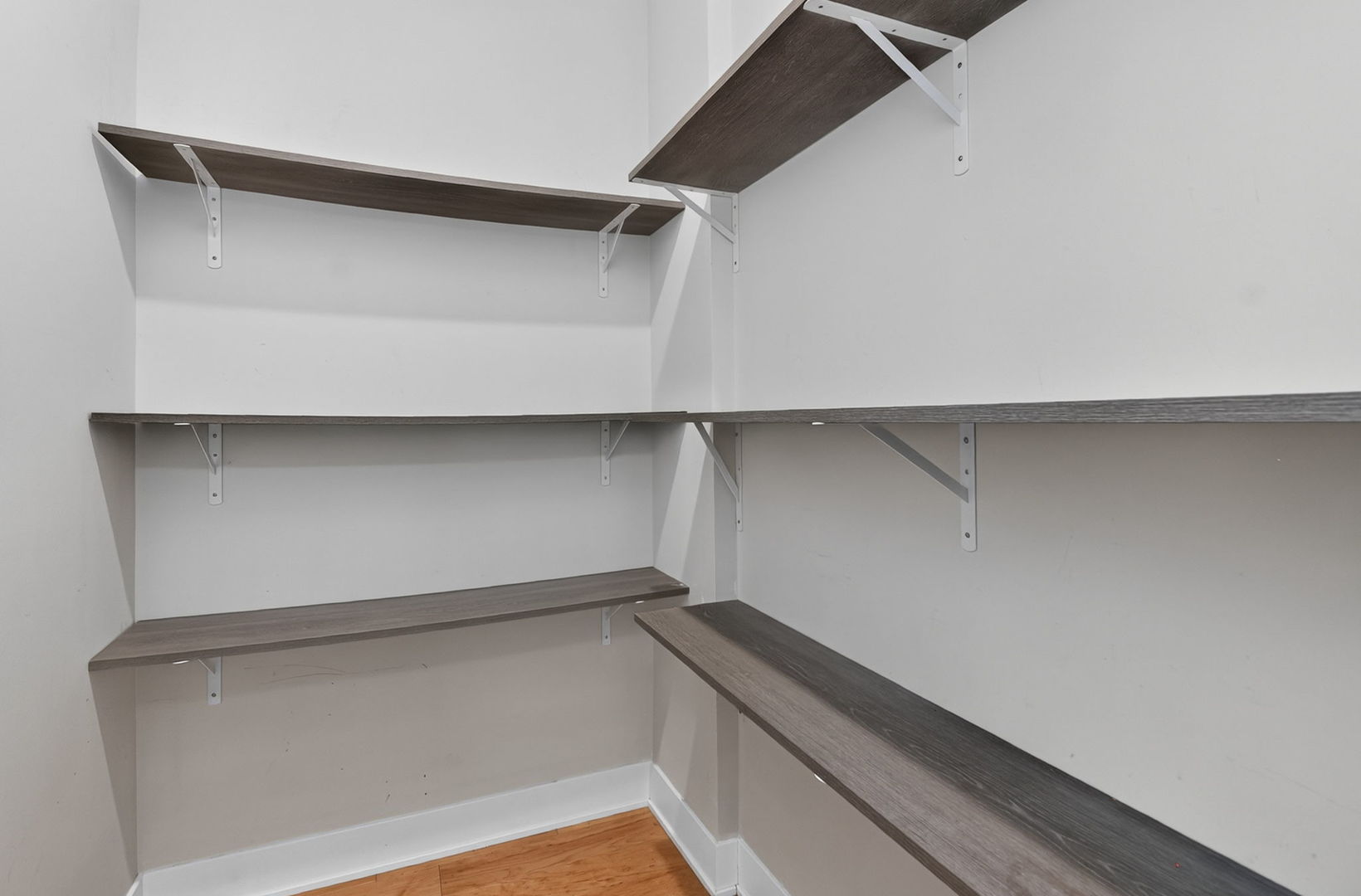 302 S 7th Avenue Property Photo 12