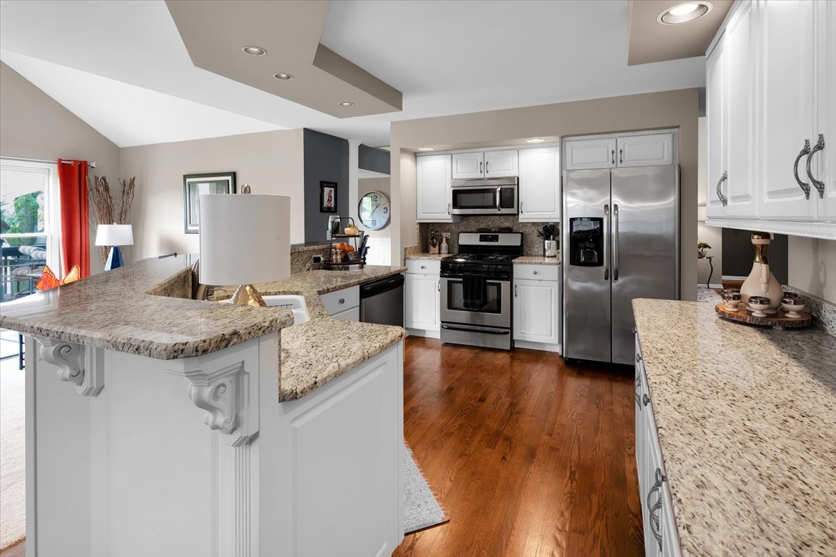 565 Blackberry Ridge Drive Property Photo 12